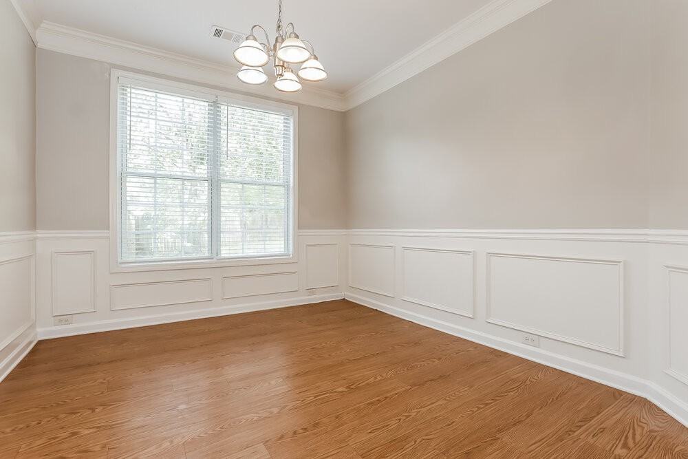 439 Heathcliff Ct - Photo 6 of 17