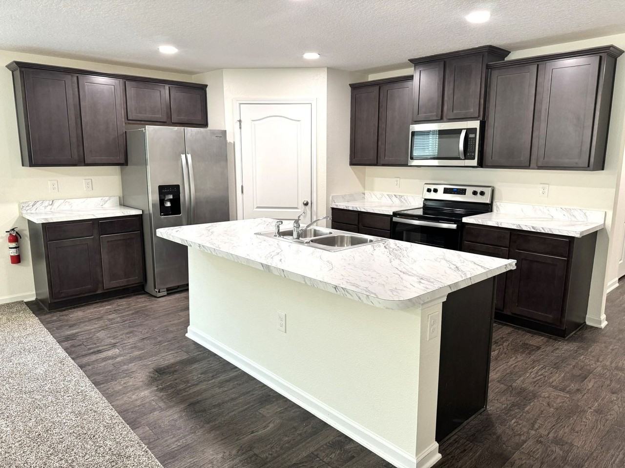 3268 Lawton Pl - Photo 3 of 19