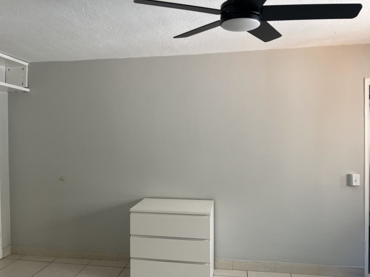 1301 Ne 6th St #1 - Photo 3 of 10