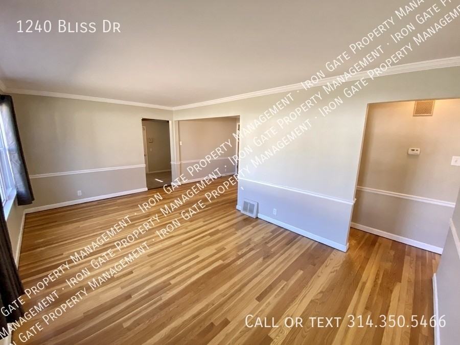 1240 Bliss Dr - Photo 3 of 19