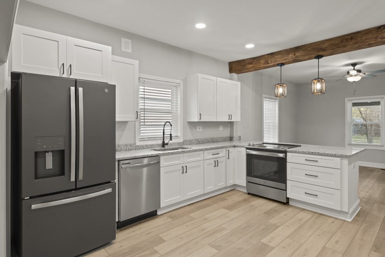 2139 Keith Ave #NA - Photo 2 of 27