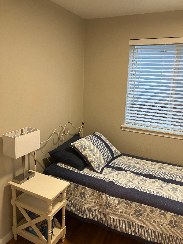 5515 North Syracuse Rm #2 - Photo 7 of 20