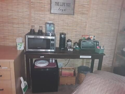 49 Evergreen Ave #B - Photo 7 of 11