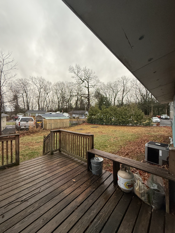 17 Frederick Ln - Photo 3 of 15