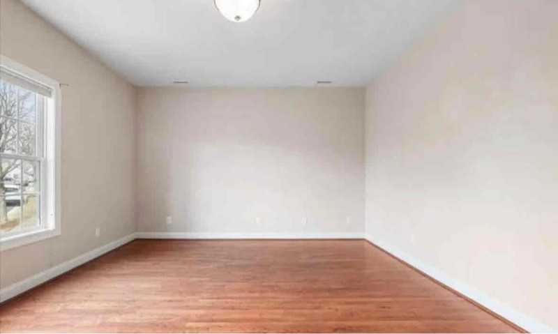 105 Wyndsong Pl - Photo 7 of 13