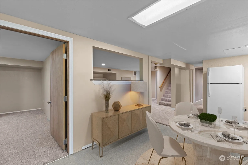 2504 Bridgeport Way W #B - Photo 6 of 9