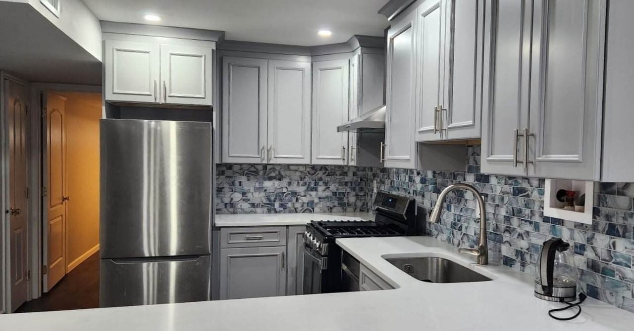 Erika Loop - Photo 3 of 12