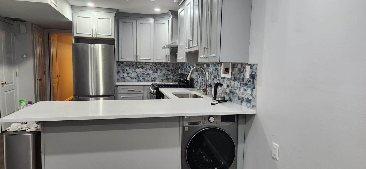 Erika Loop - Photo 4 of 12