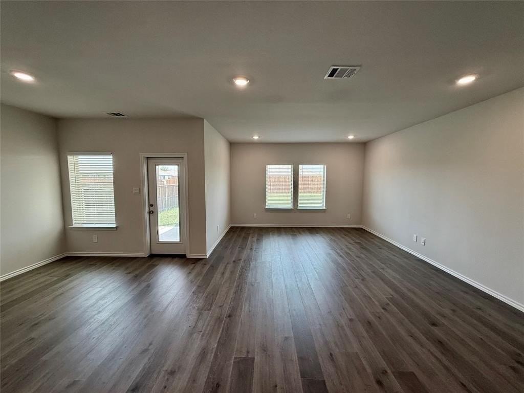 701 Sunlight Loop - Photo 2 of 23