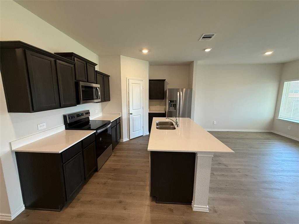 701 Sunlight Loop - Photo 7 of 23