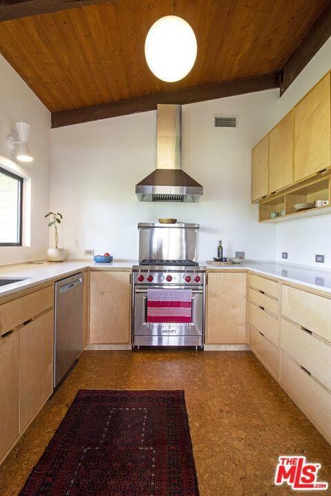 1620 Marion Dr - Photo 2 of 8