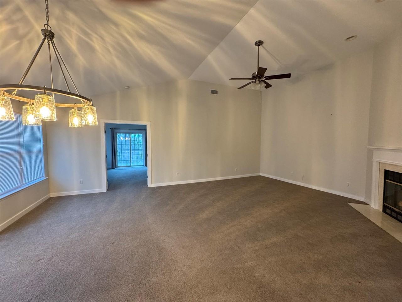 1707 Willow Pond Dr - Photo 3 of 24