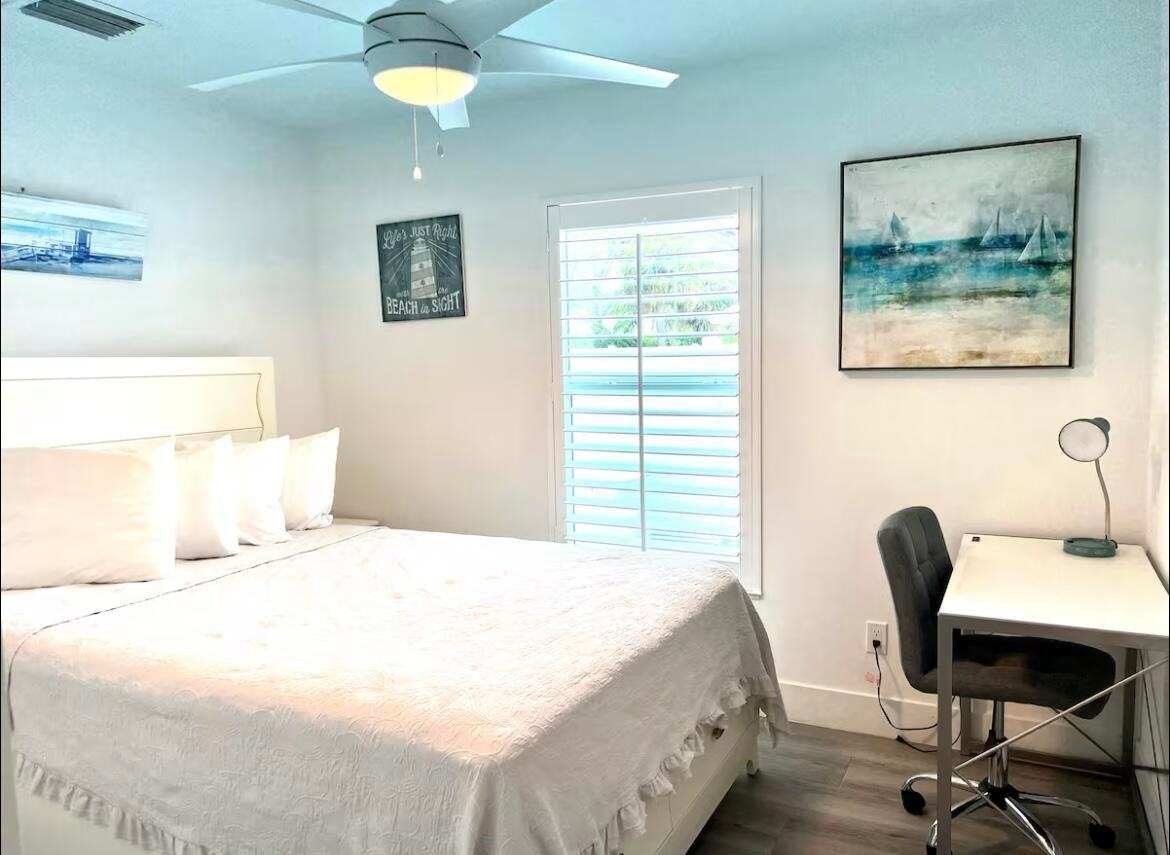 17722 Cinquez Park Rd E - Photo 3 of 22