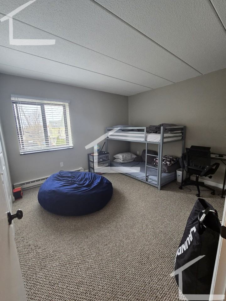 60 Pleasant St #120 - Photo 4 of 12