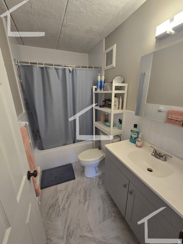 60 Pleasant St #120 - Photo 5 of 12