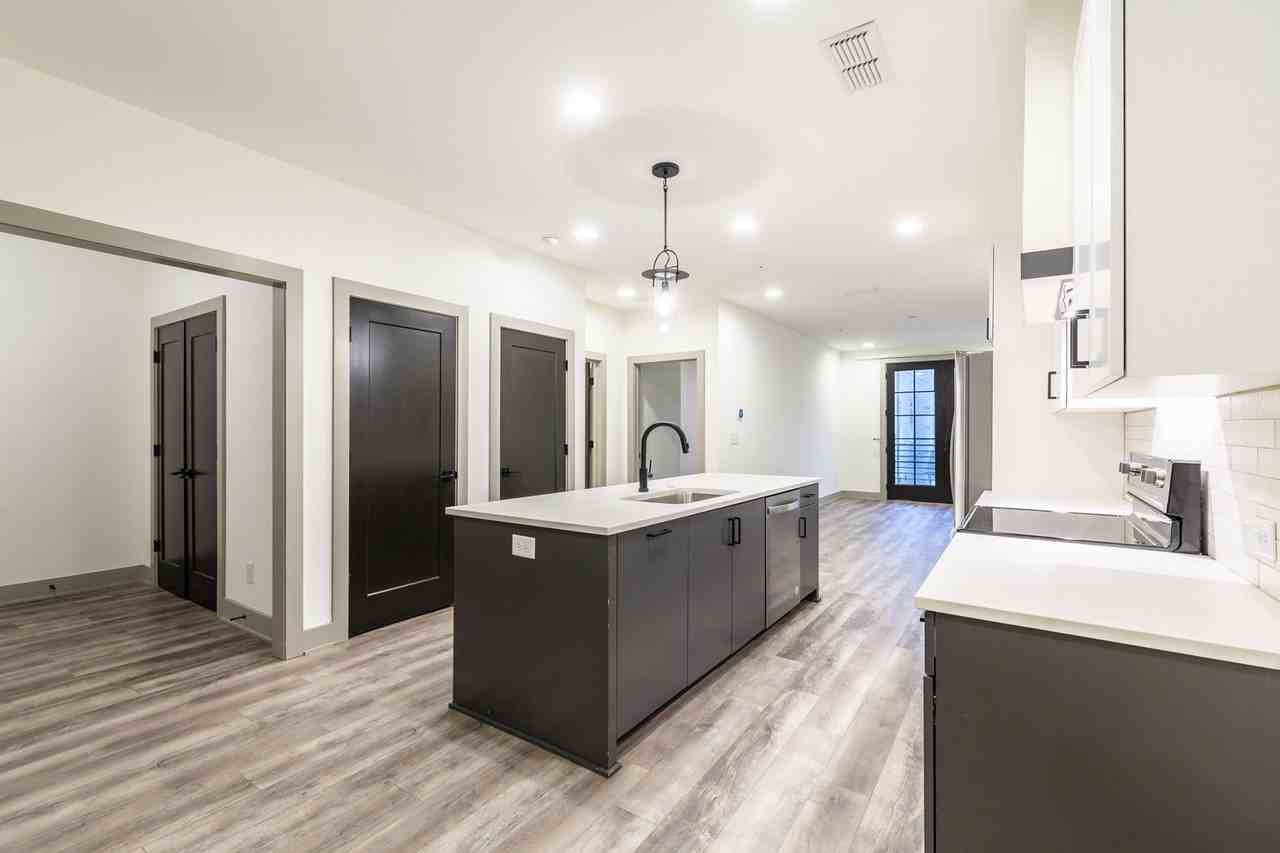 28 Becker Pl Nw - Photo 3 of 27