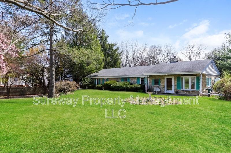 2488 Princeton Pike - Photo 2 of 20