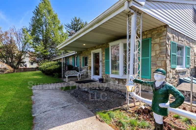 2488 Princeton Pike - Photo 3 of 20