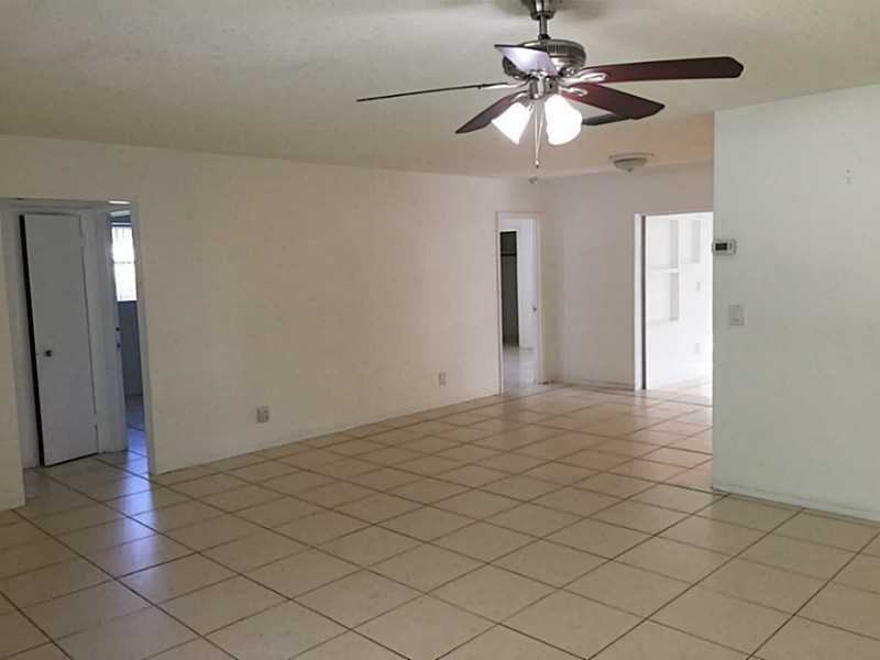 5300 Pierce Street - Photo 2 of 11