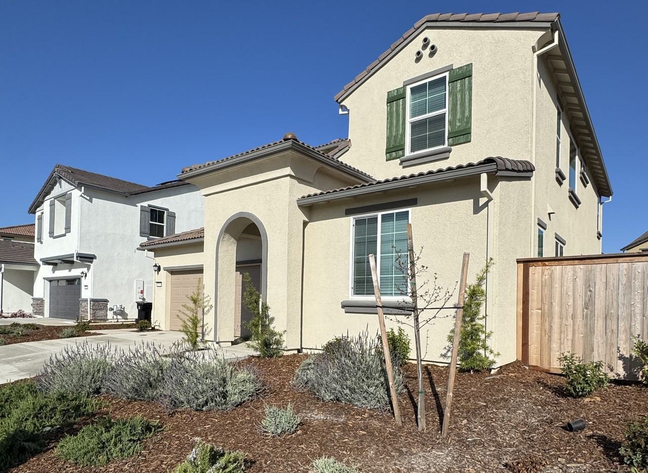 11925 Cobble Brook Dr - Photo 2 of 24