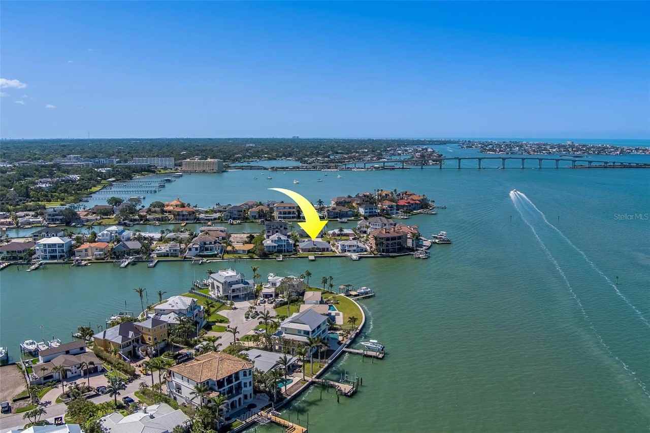 30 Winston Dr - Photo 2 of 50