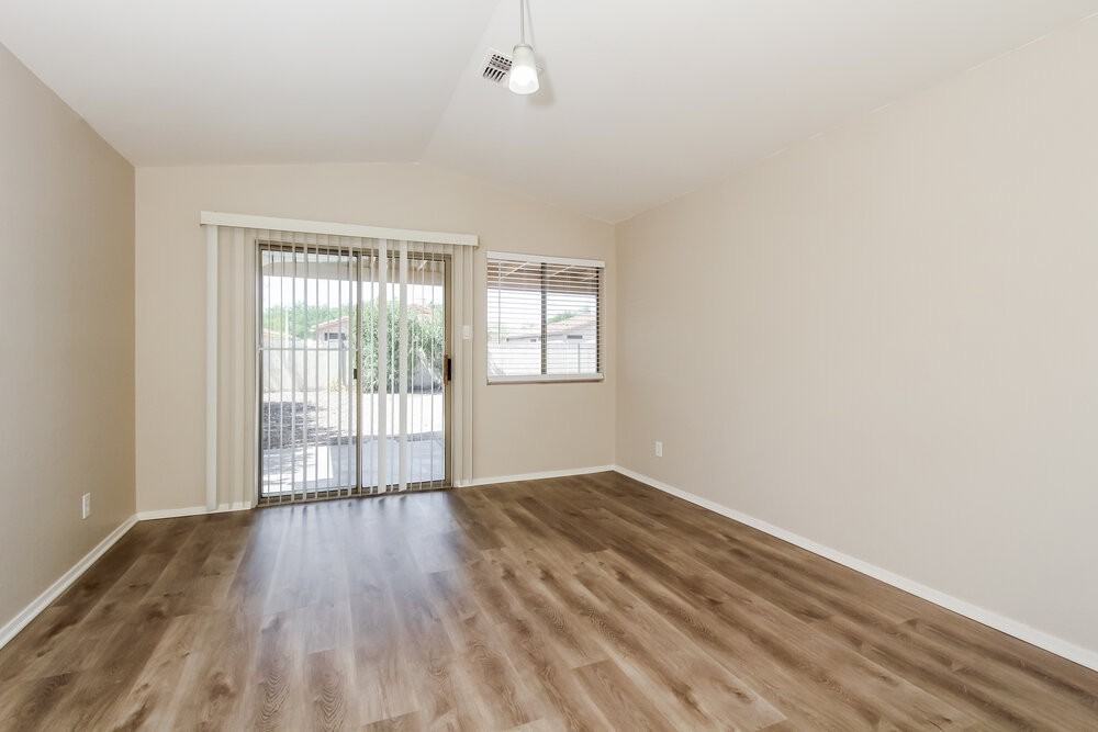 6586 W Blythe Pl - Photo 4 of 16
