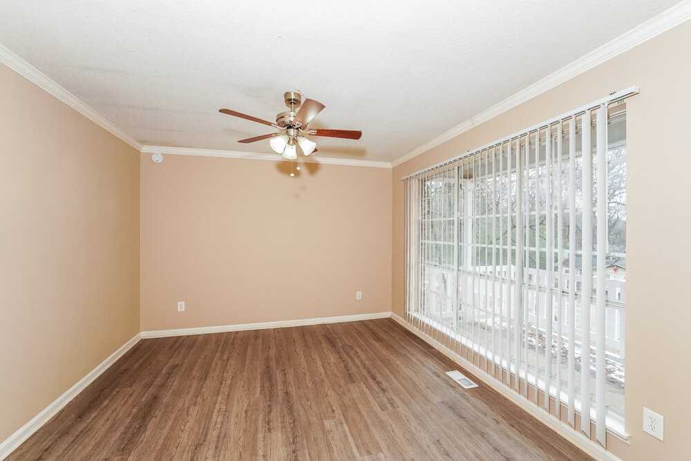 5839 Brenda Dr - Photo 4 of 17