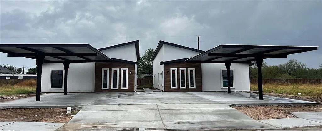 1409 S Michigan Street #1/3 - Photo 2 of 10