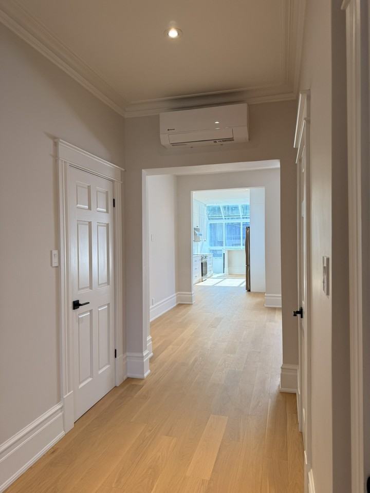 62 Av Columbia - Photo 3 of 17