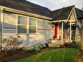 5515 N Syracuse St - Photo 1 of 1