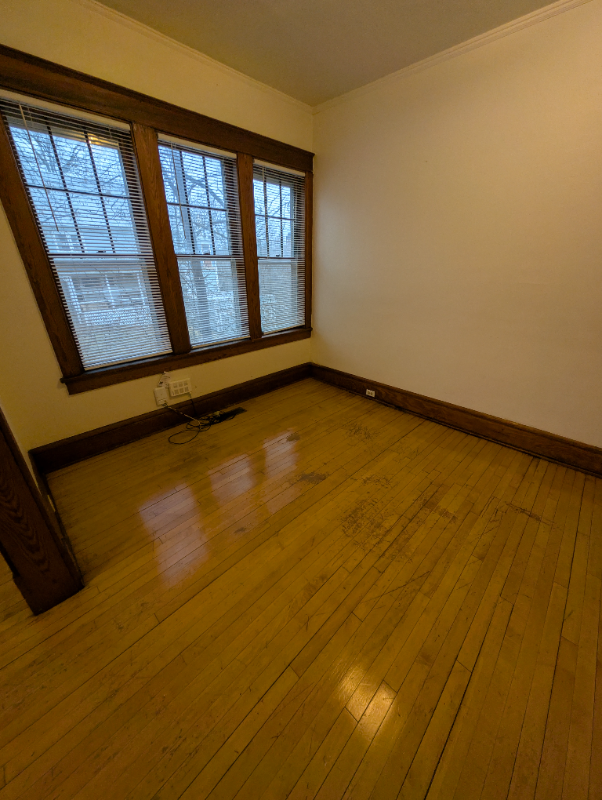 928 E Grand Ave - Photo 3 of 19