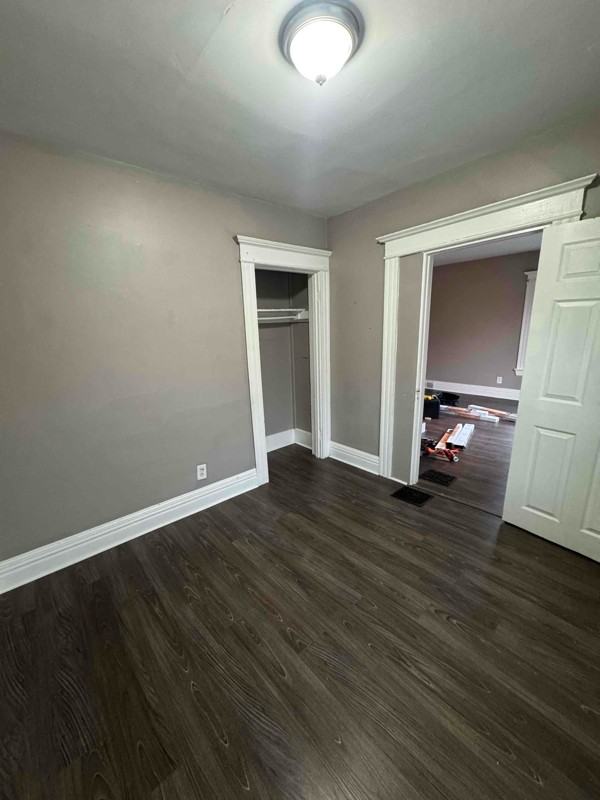 476 Pearl St - Photo 3 of 10