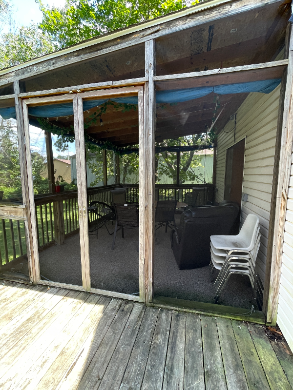 534 Parker Ave - Photo 3 of 20