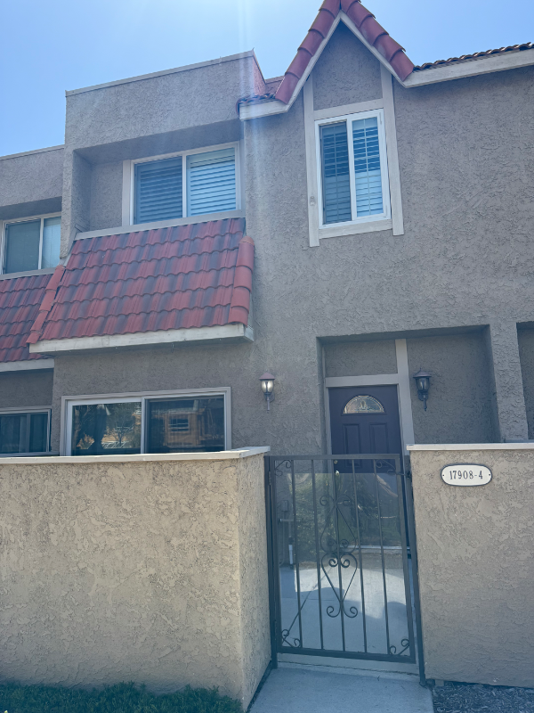 17908 River Cir #4 - Photo 2 of 16