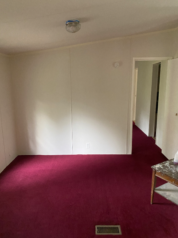 1100 Chickadee Ln - Photo 2 of 11