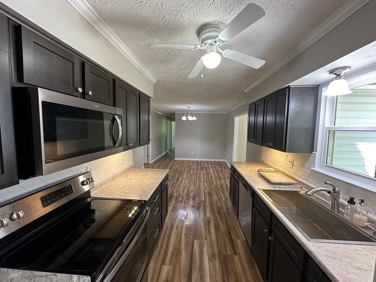 716 Mountain View Dr - Photo 6 of 19