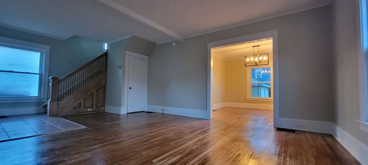 120 W 12th St - Photo 2 of 9