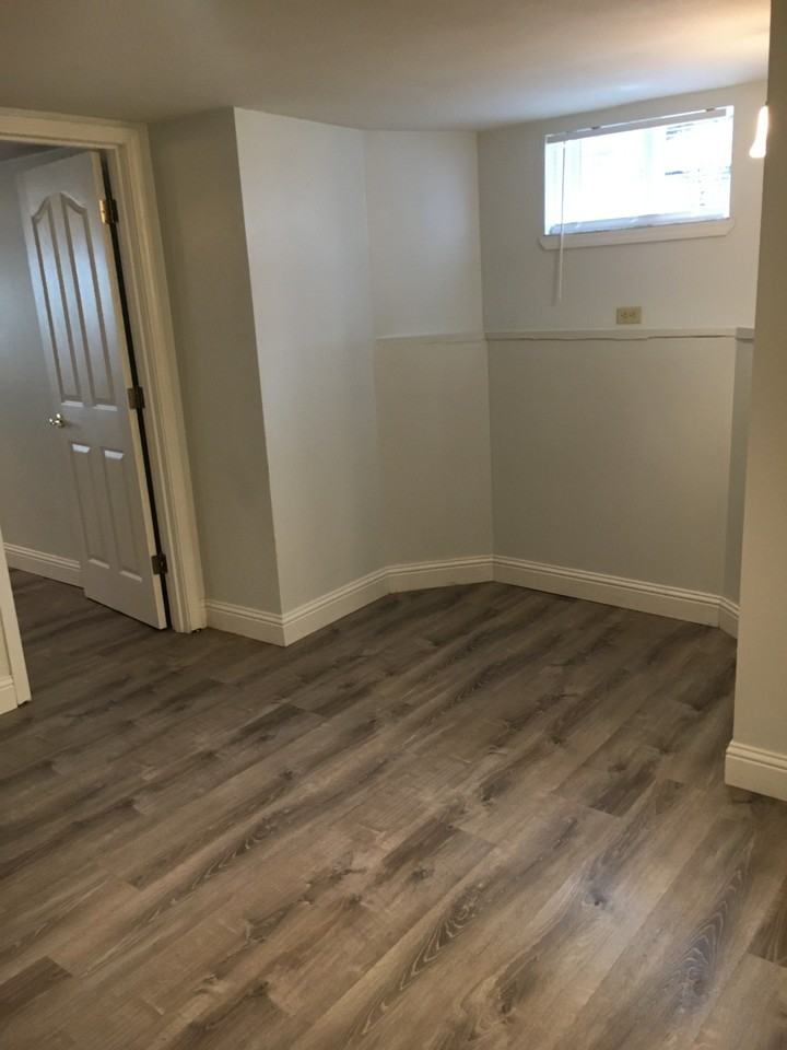 1391 Franklin Ave #1 - Photo 2 of 9