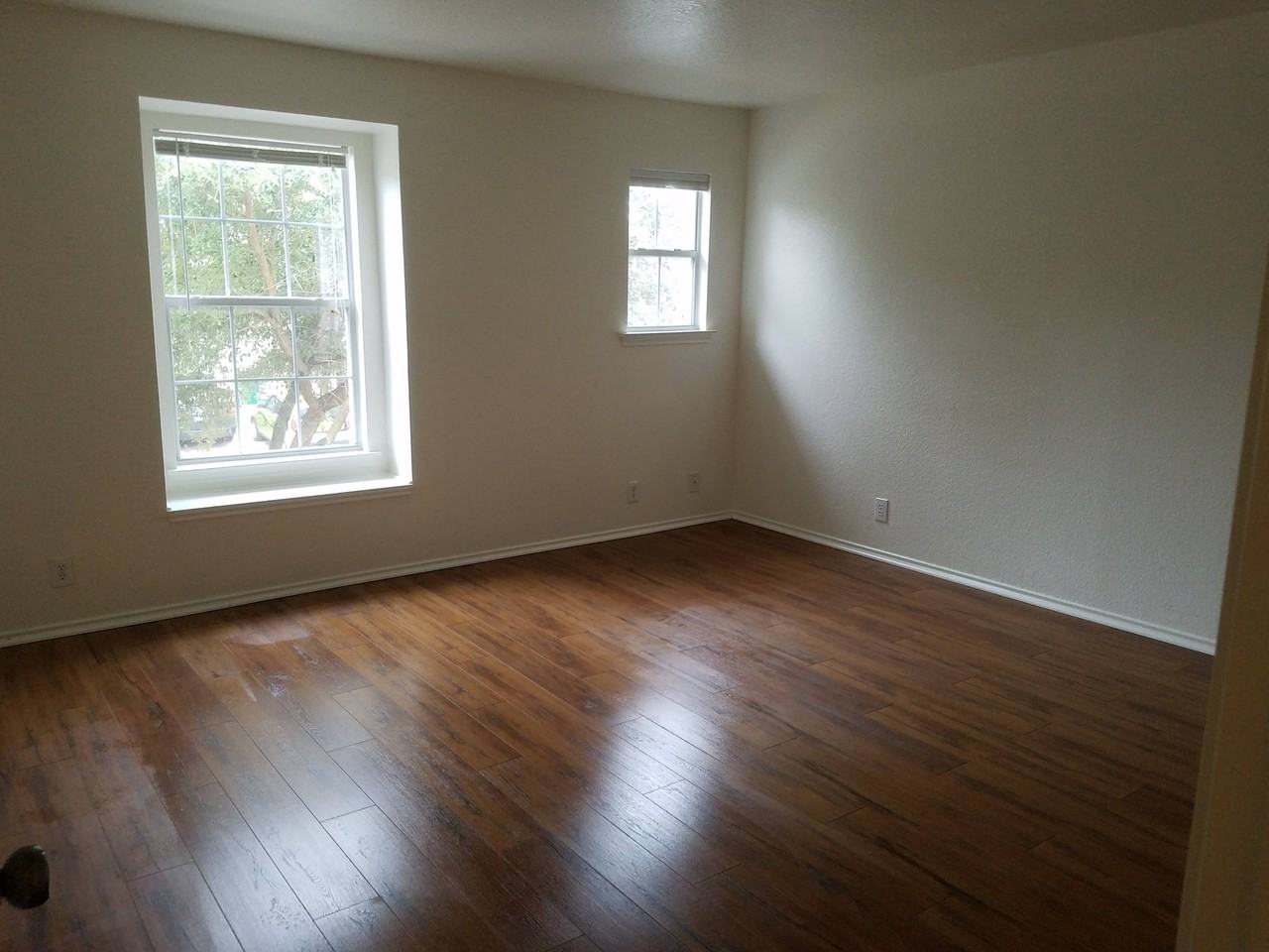 181 Hampton Cv #NA - Photo 3 of 20