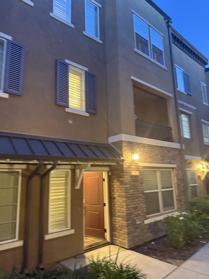 29 Weiss Dr #29 - Photo 3 of 7