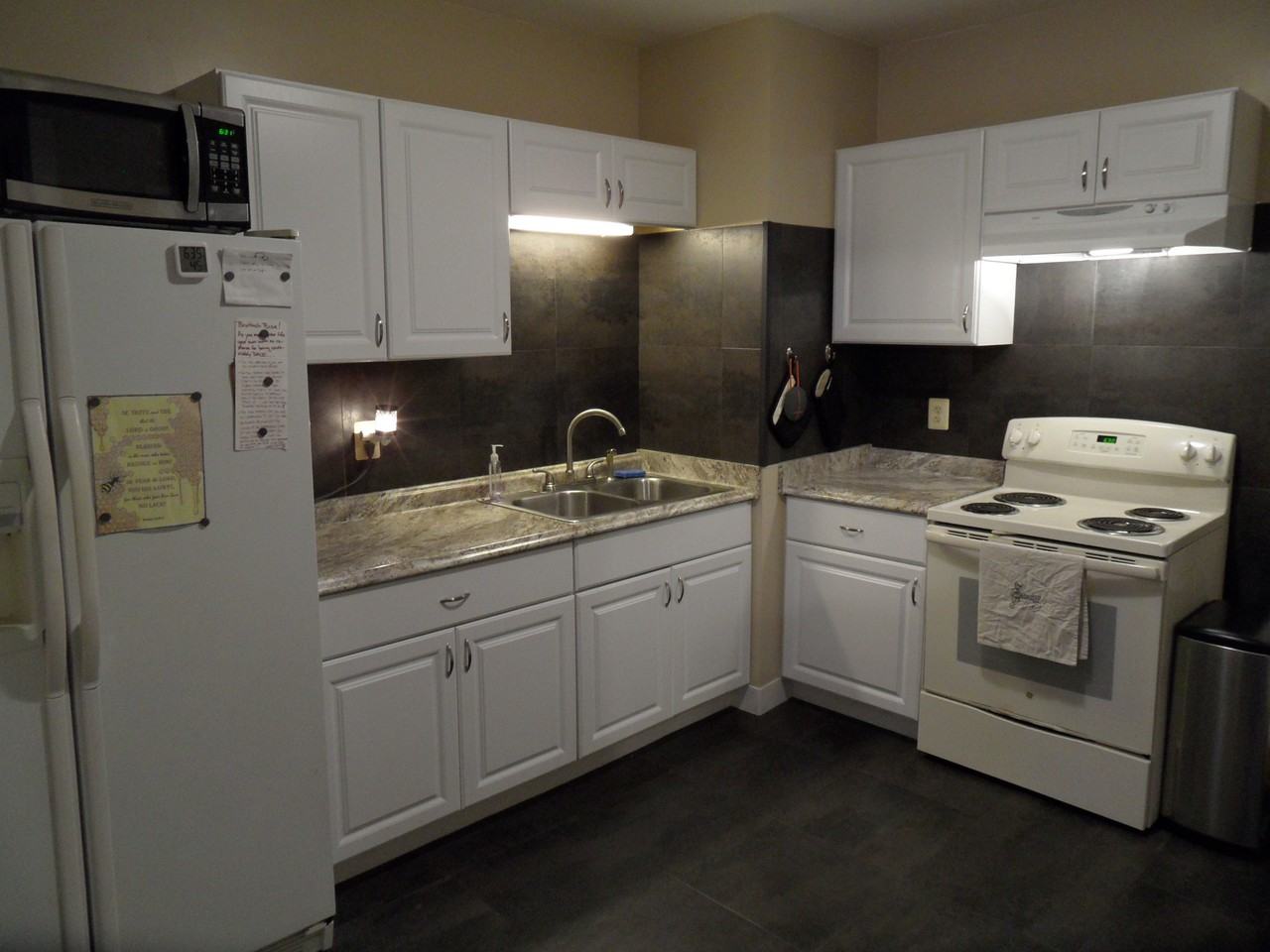 24 26 Ham St #3 - Photo 7 of 12