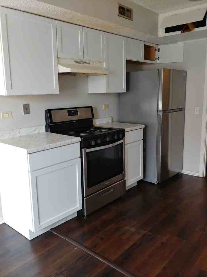 4484 Whitney Drive - Photo 3 of 58