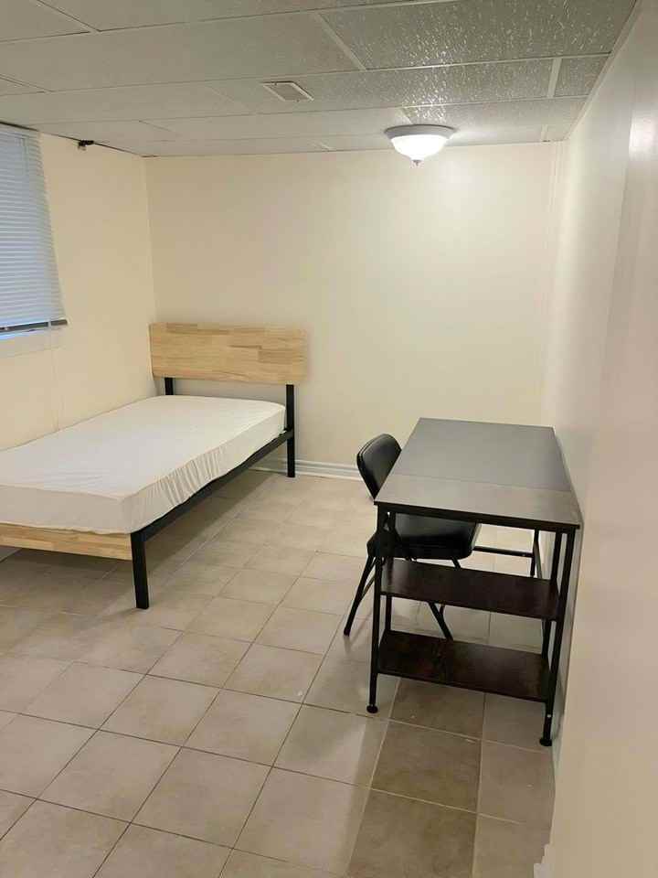 131 Leland Street - Photo 2 of 9