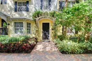 featured image of 312 N Bromeliad