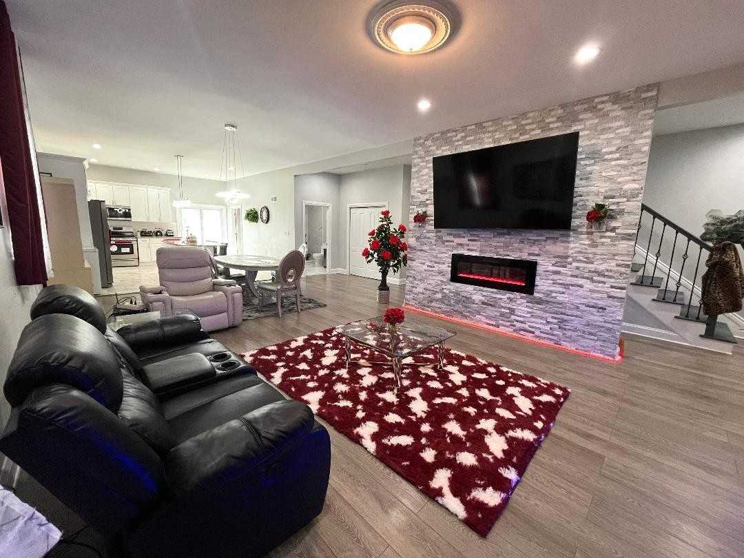 2816 Edina Blvd - Photo 3 of 24