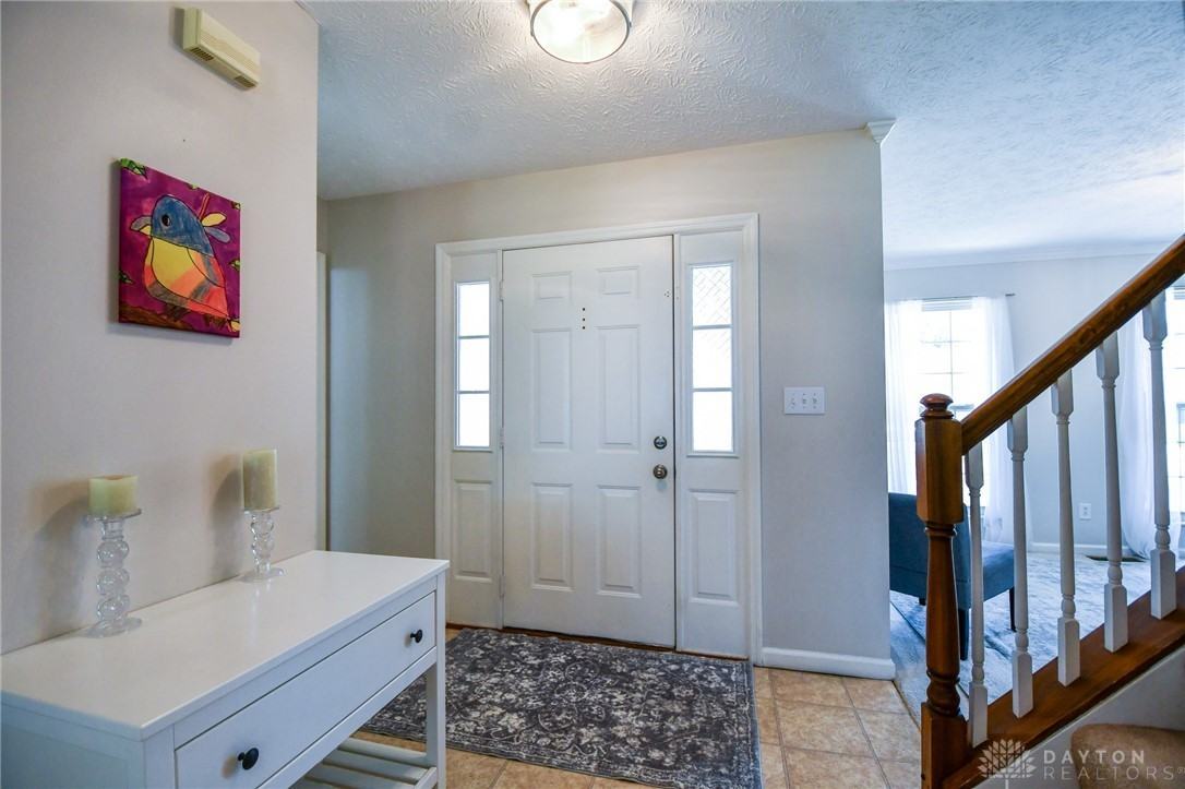 1108 Windsong Trl - Photo 4 of 36