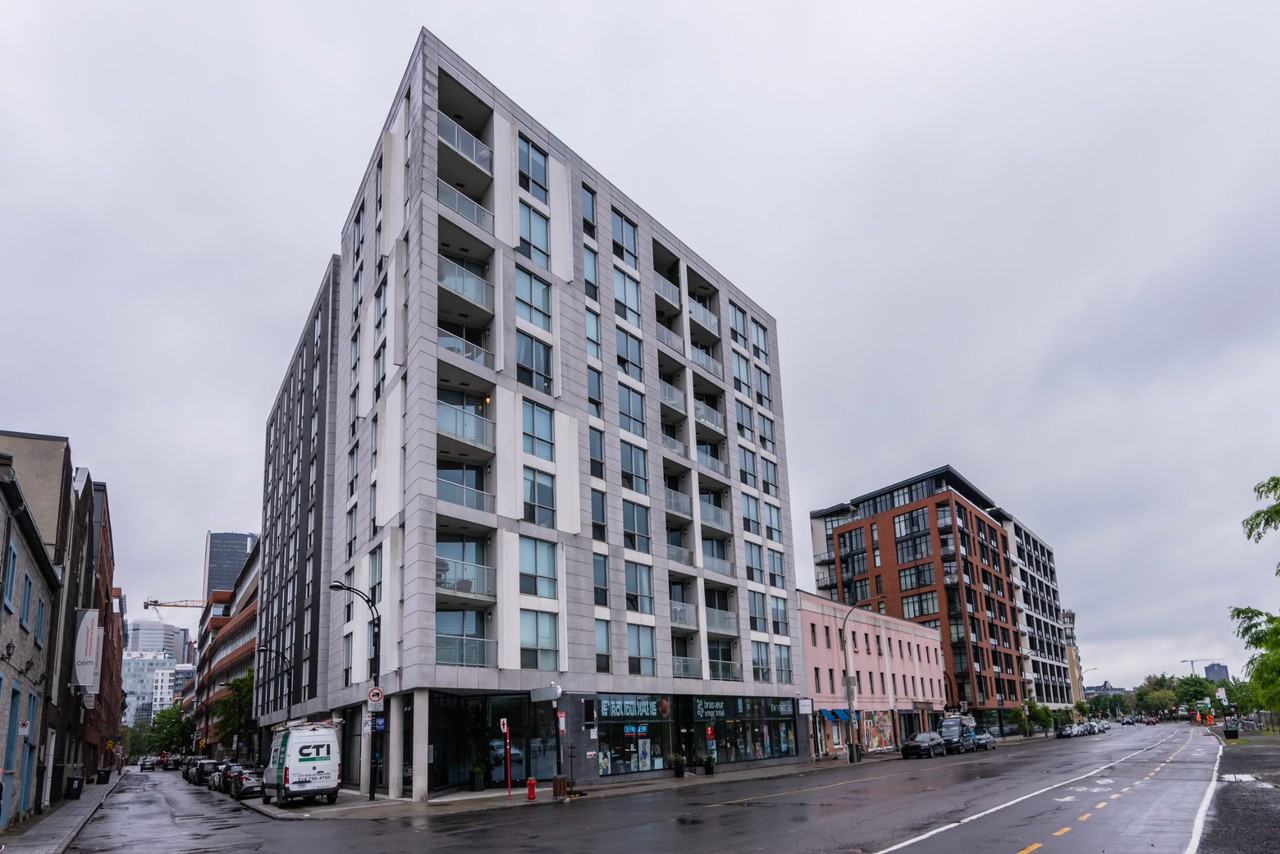 711 Rue de la Commune O - Photo 2 of 13