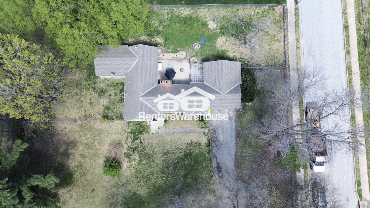 112 E 99th St - Photo 3 of 22