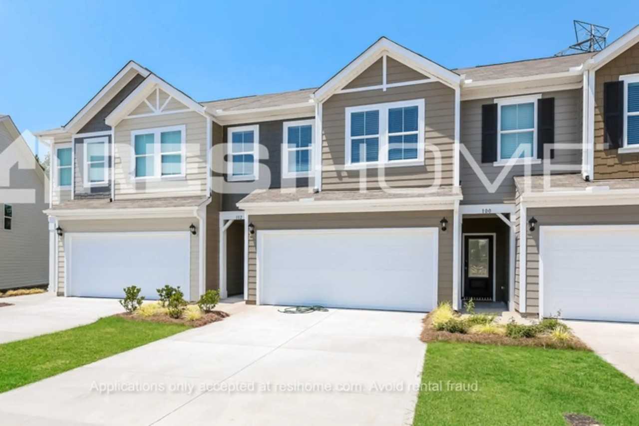 211 Turner Pointe Rd - Photo 3 of 18