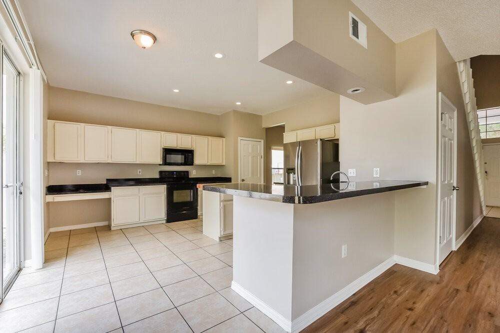 249 Lancer Oak Dr - Photo 6 of 17